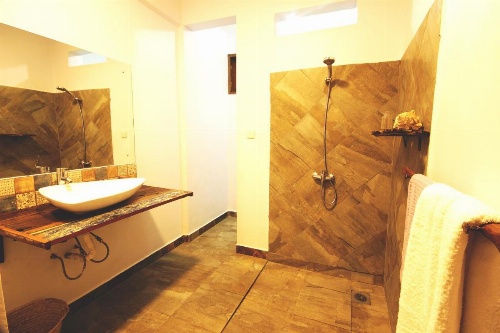 Boulevard Inn Mt Meru image 22