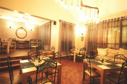Boulevard Inn Mt Meru image 24