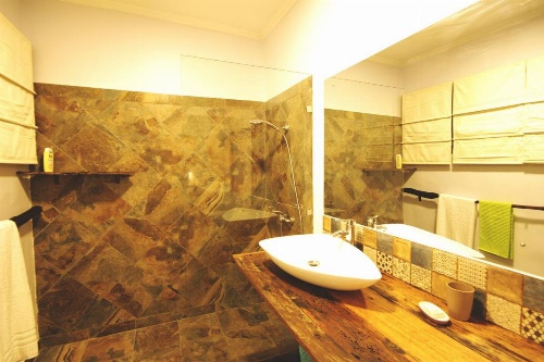 Boulevard Inn Mt Meru image 25